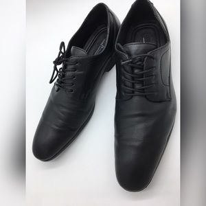 Men’s (10 medium) Marc Anthony Black Dress Shoes